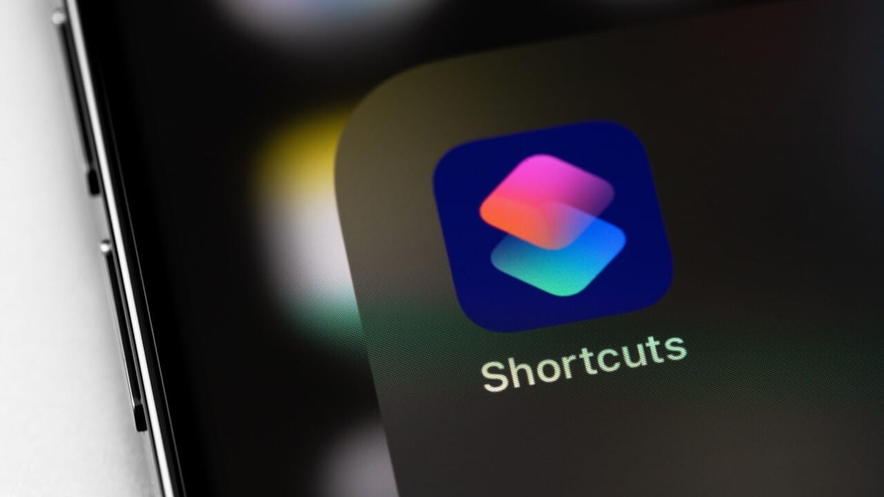 The Hidden "AppleGPT": You Can Try Apple's AI in Your Shortcuts Today!
