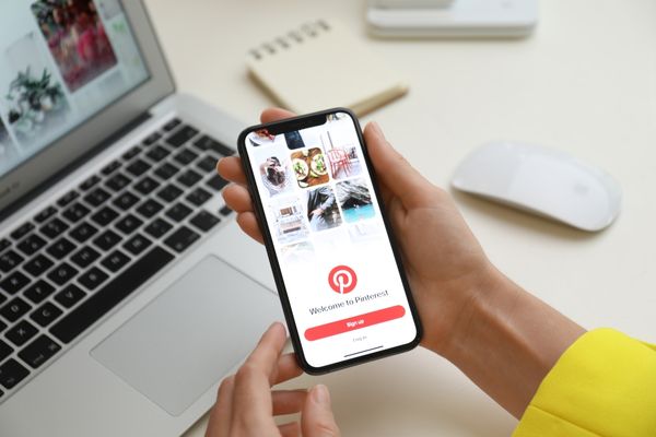 How to save images and videos from Pinterest with an Apple shortcut